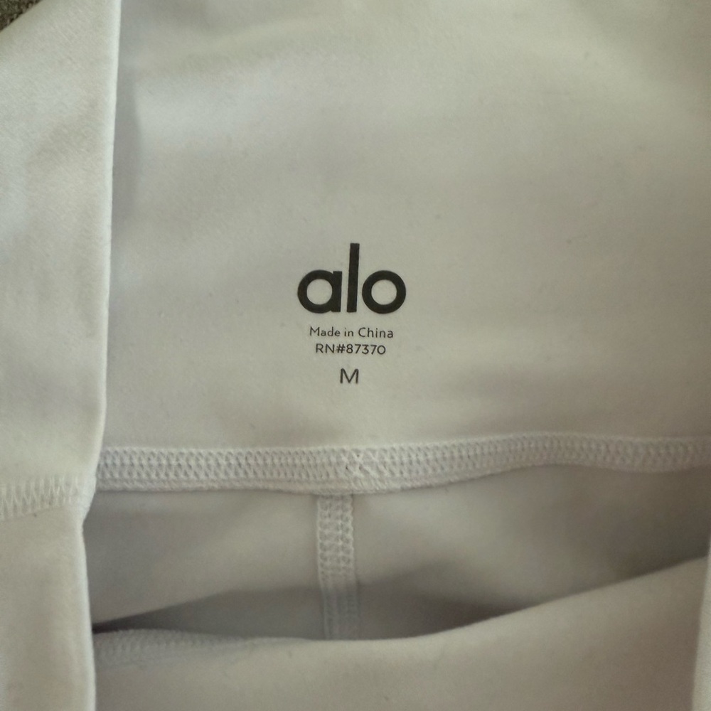 White Ripped Leggings - Picture 4 of 4
